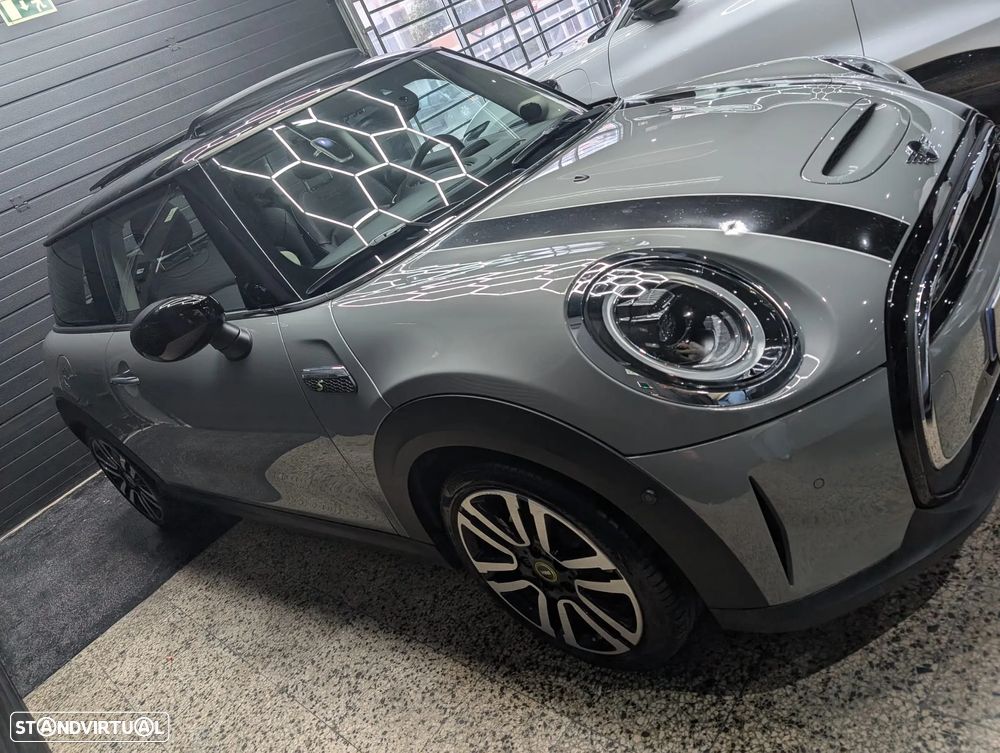 MINI 3 Portas Cooper SE Premium Extra Essential - 9