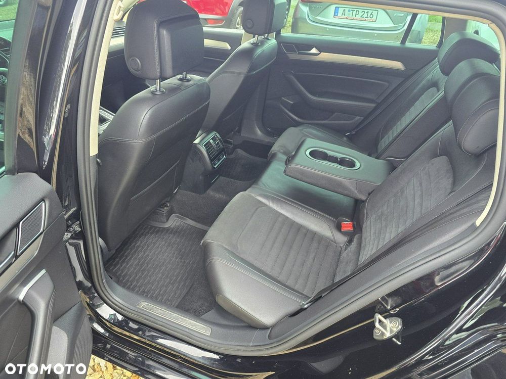 Volkswagen Passat 2.0 TDI BMT Highline - 13