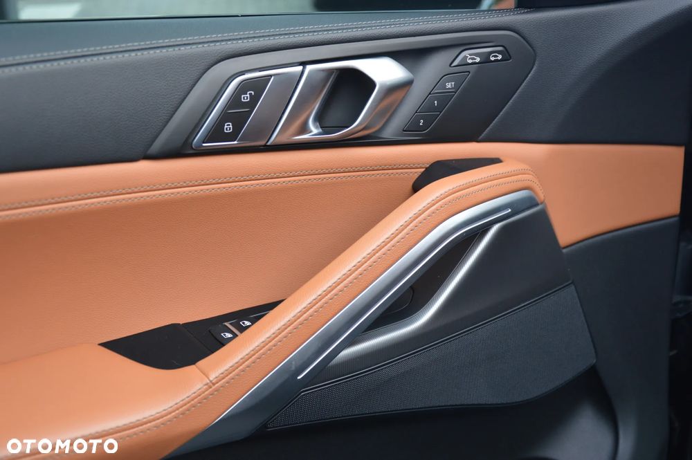 BMW X6 xDrive30d - 23