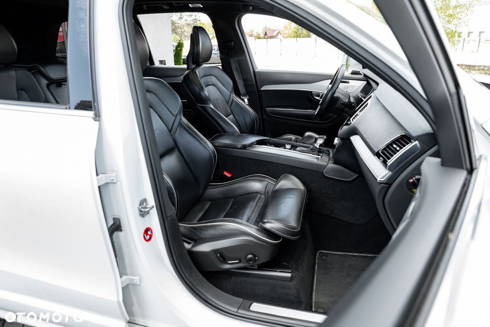 Volvo XC 90 - 24