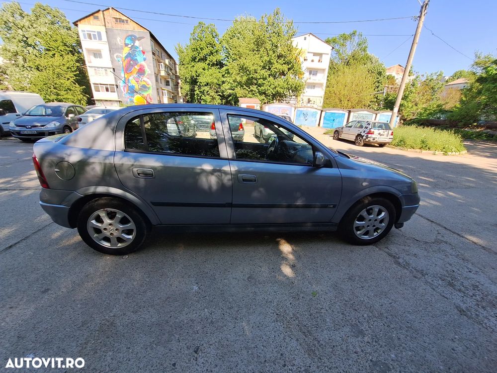 Opel Astra - 9