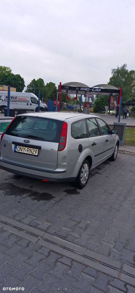 Ford Focus 1.6 TDCi DPF Ambiente - 5