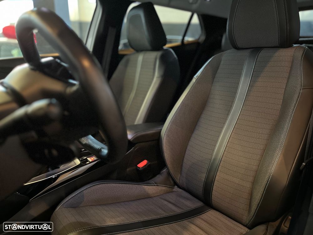 Peugeot 2008 1.2 Allure - 7