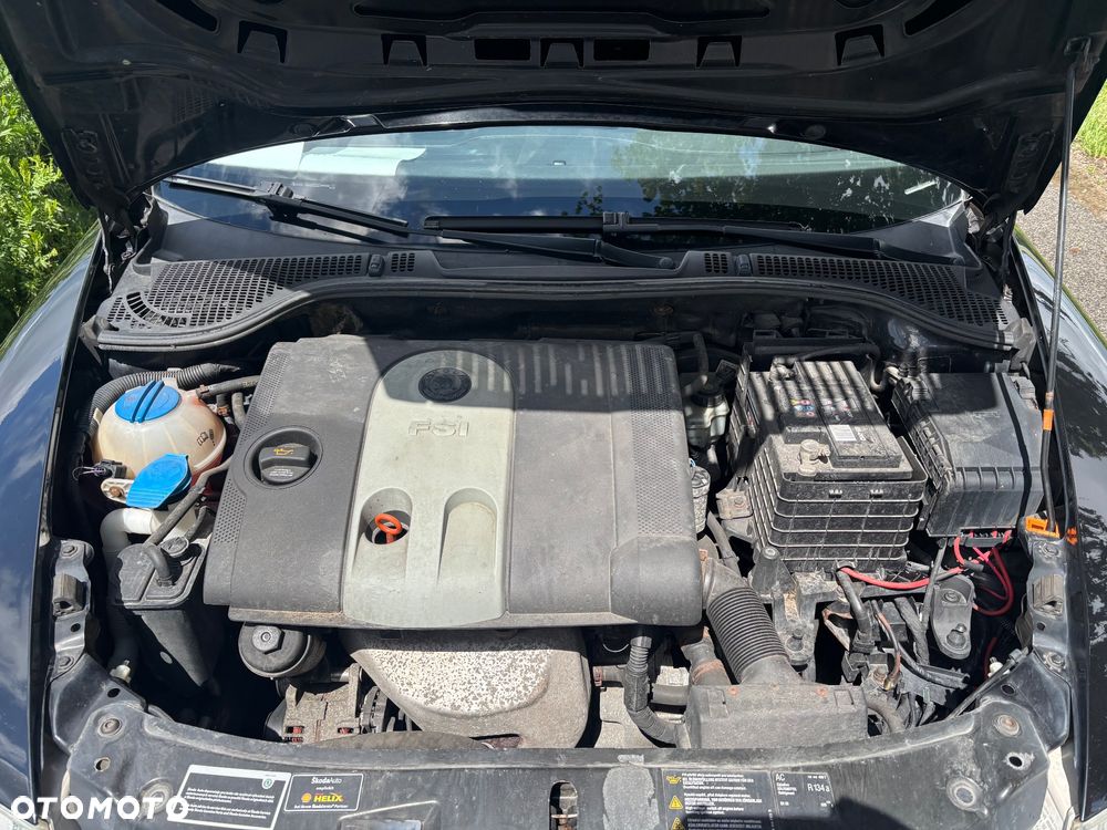Skoda Octavia 1.6 FSI Ambiente - 2