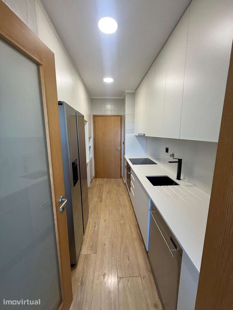 Apartamento T2 em Vila Nova de Gaia com elevador CO - Grande imagem: 5/12