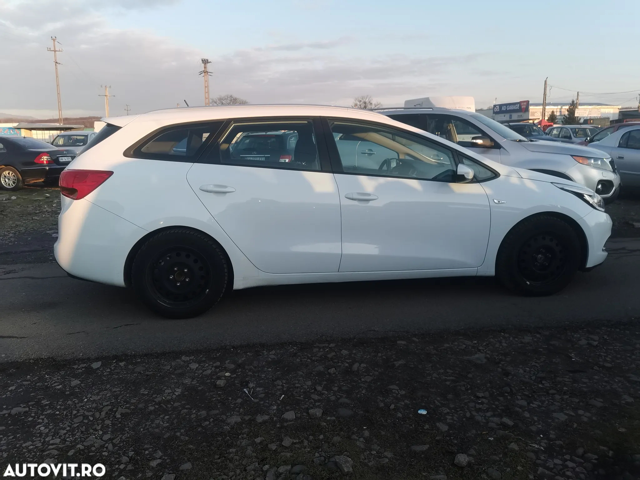 Kia Ceed 1.4 CRDi 90 SW Vision - 3