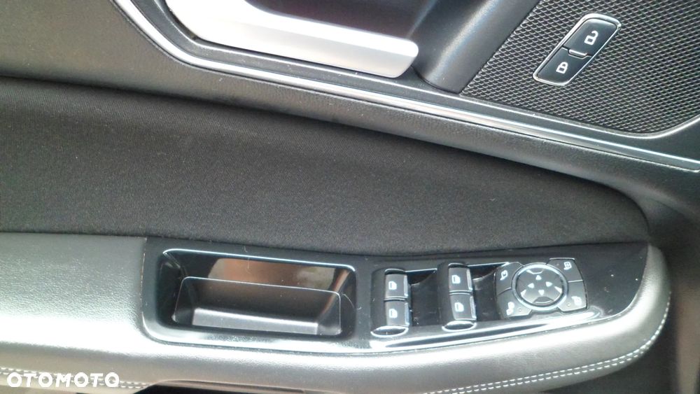 Ford S-Max 2.0 TDCi Titanium - 11