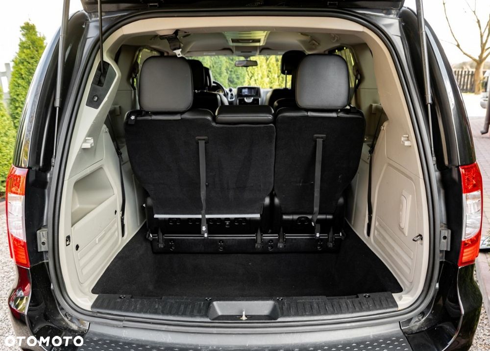 Lancia Voyager 3.6 Platinum - 10