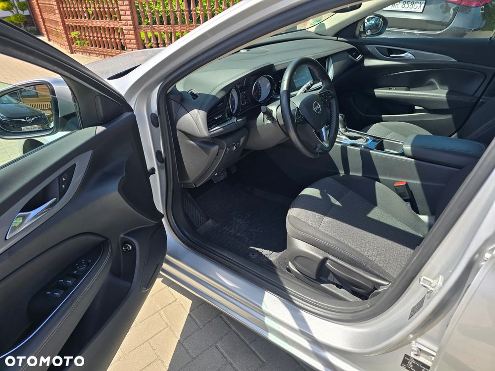 Opel Insignia - 8