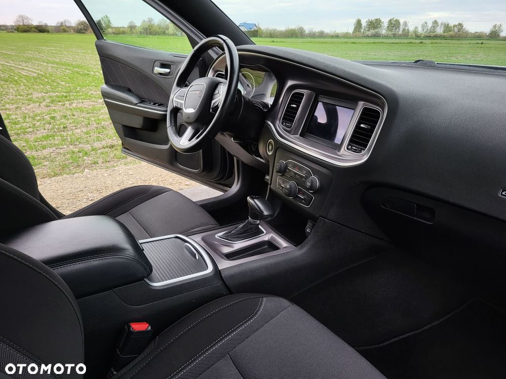 Dodge Charger 3.6 GT - 32