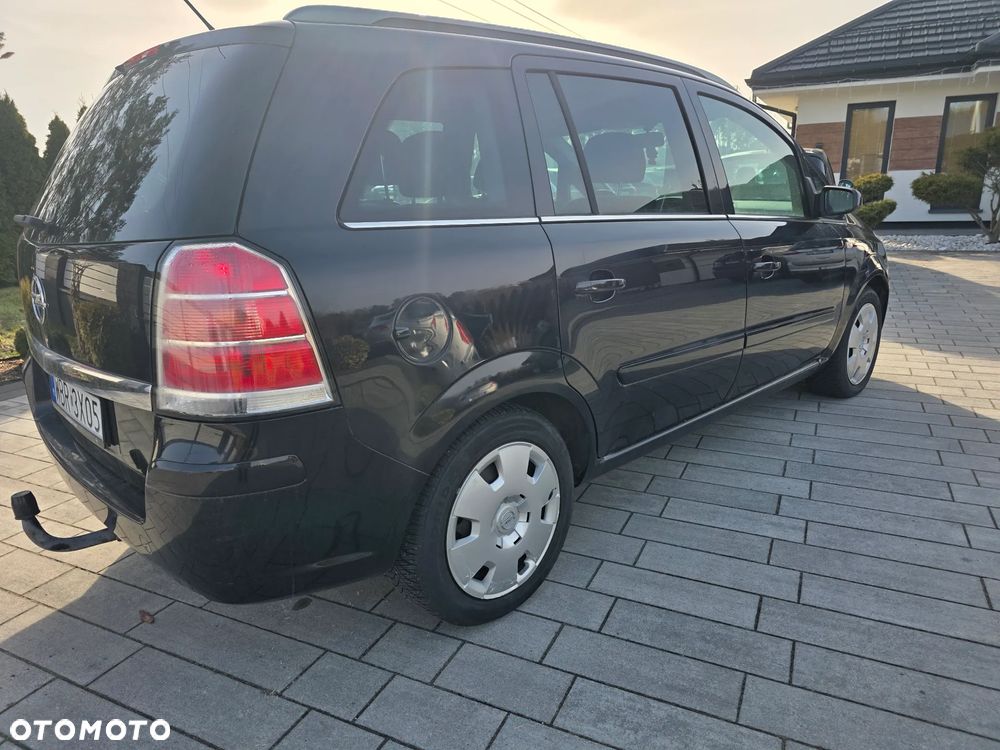 Opel Zafira 1.8 Elegance - 11