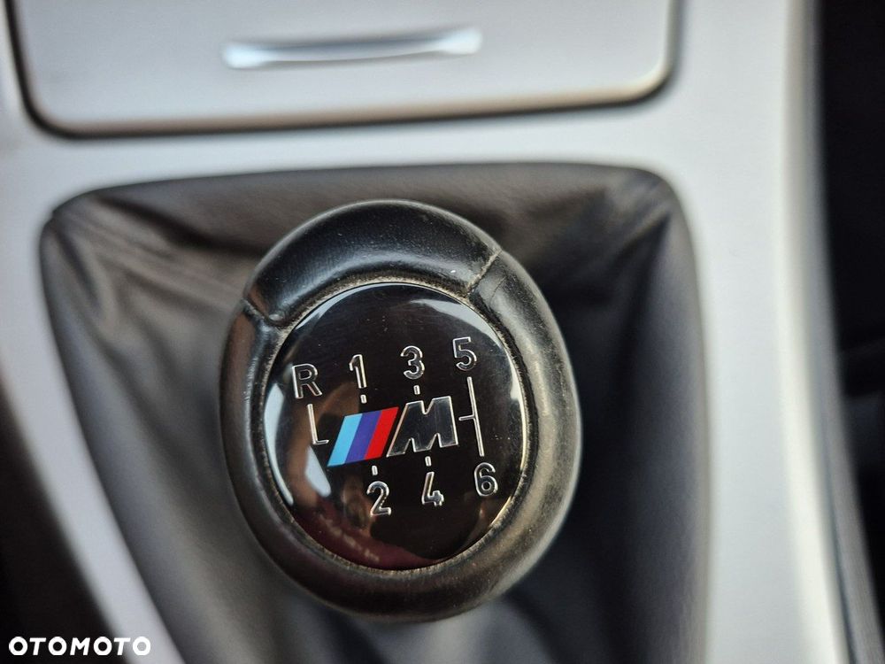 BMW Seria 3 320d - 23