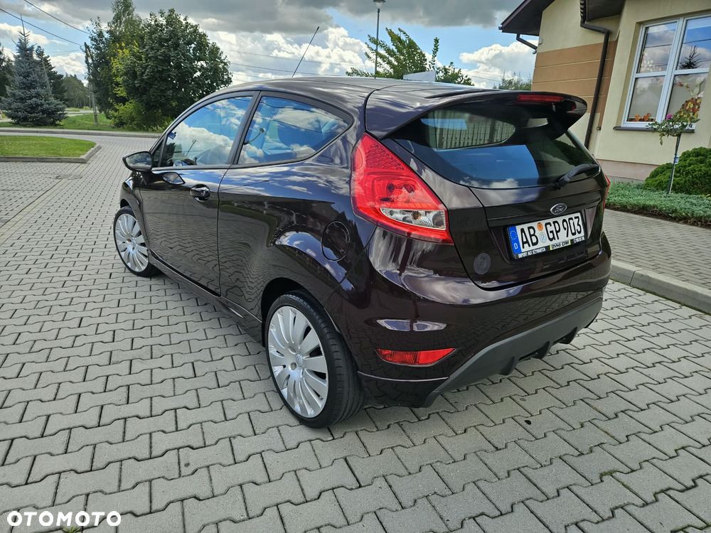 Ford Fiesta 1.25 Champions Edition - 8