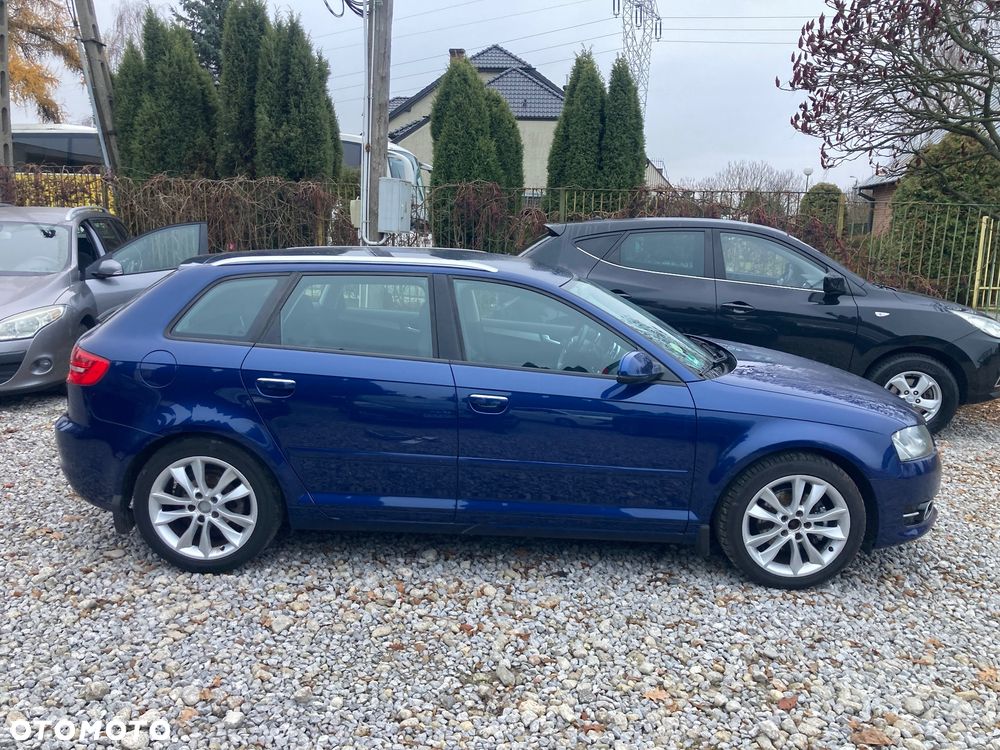 Audi A3 Sportback - 4