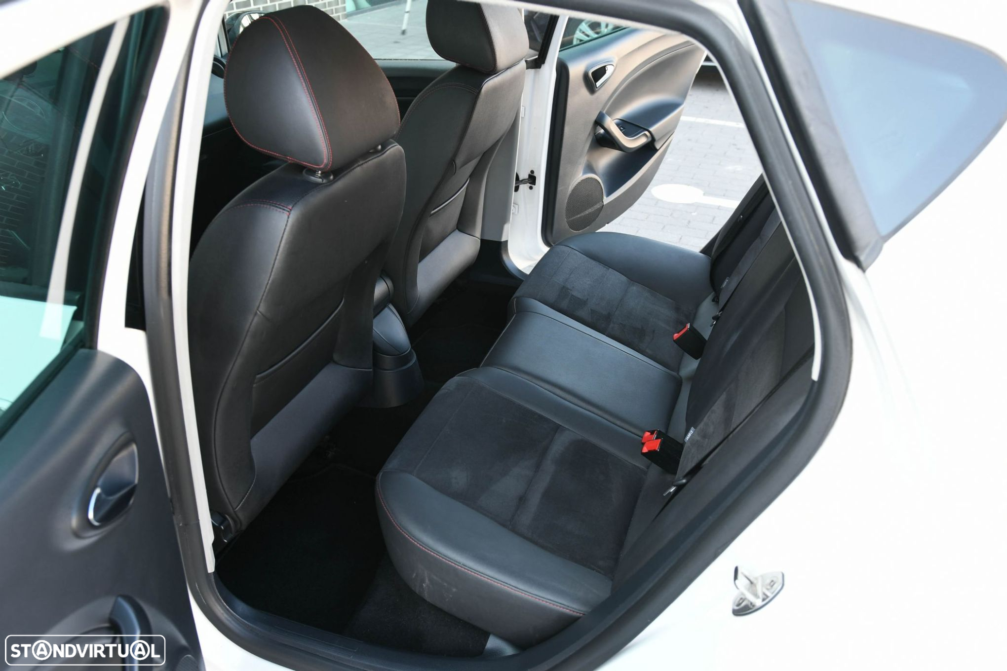 SEAT Ibiza 1.2 TSi FR - 19