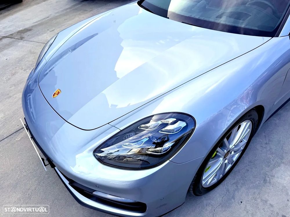 Porsche Panamera 4 E-Hybrid Platinum Edition - 55