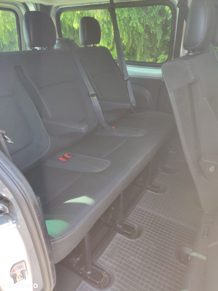 Opel Vivaro - 10