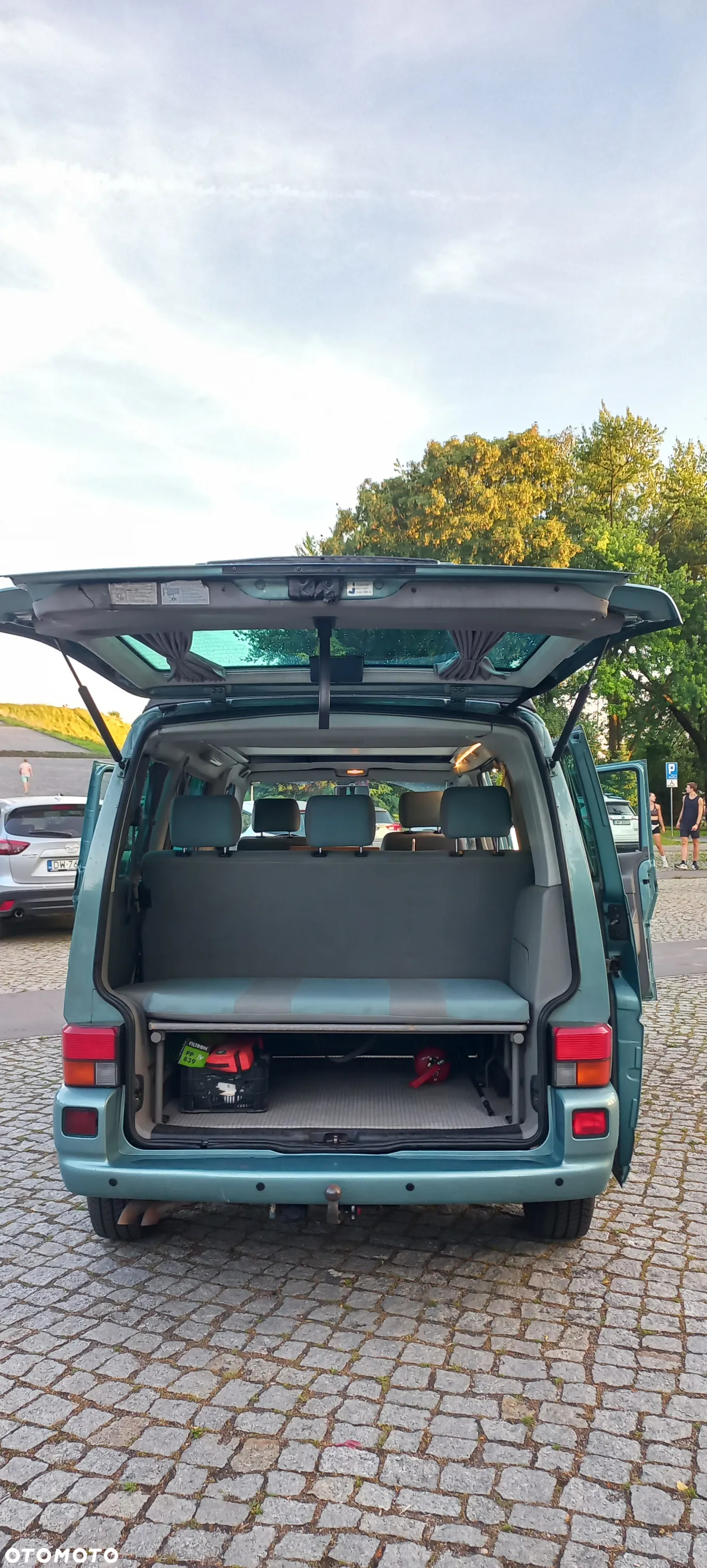 Volkswagen Multivan TDI - 15