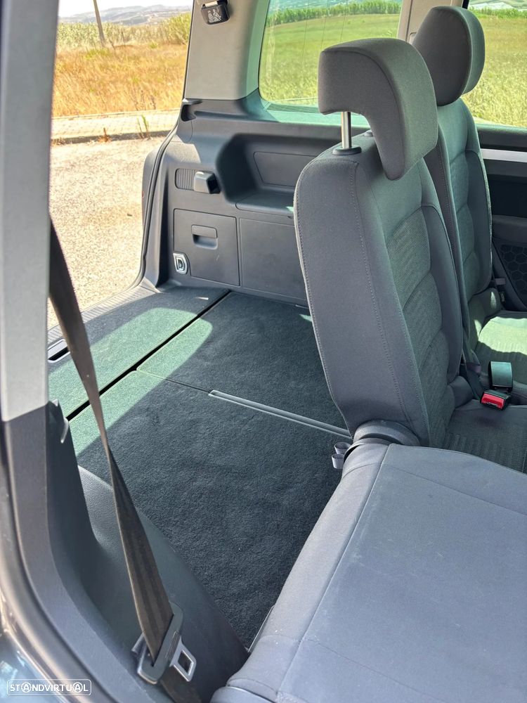 VW Touran 1.9 TDi Trendline 7L - 12