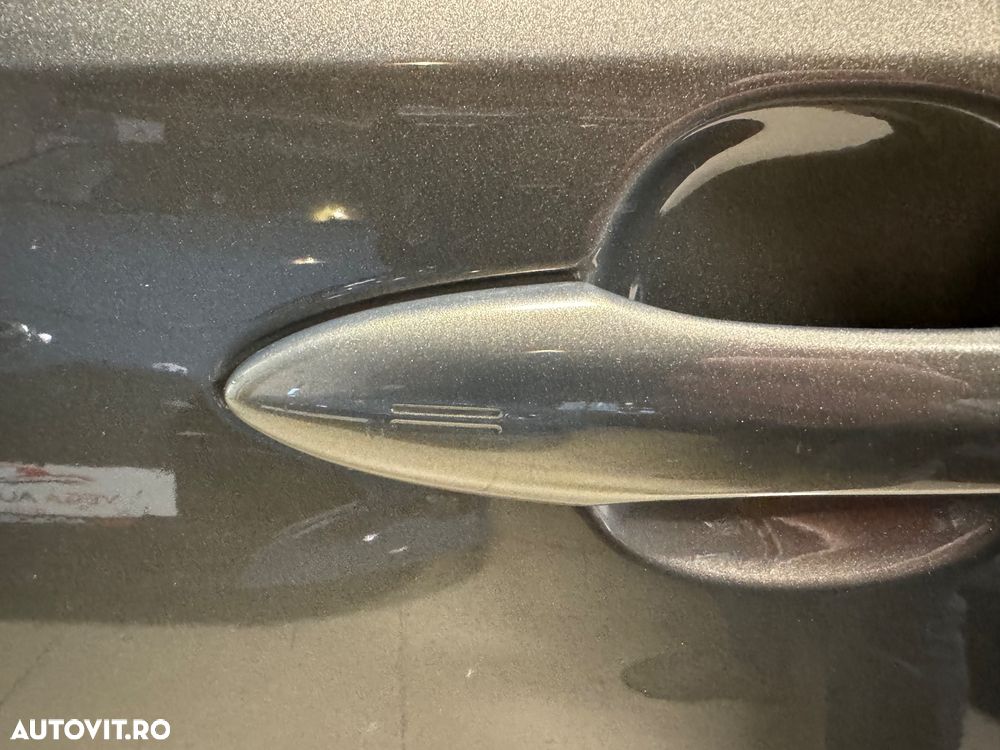 Toyota Corolla 1.8 Hybrid Team Deutschland - 35