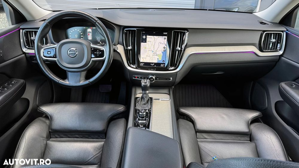 Volvo V60 D4 AWD Geartronic Momentum Pro - 8