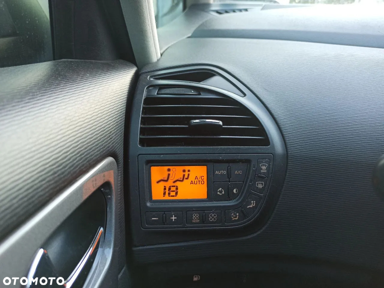 Citroën C4 Picasso 1.6 HDi FAP 7-Sitzer ESG6 Confort - 14