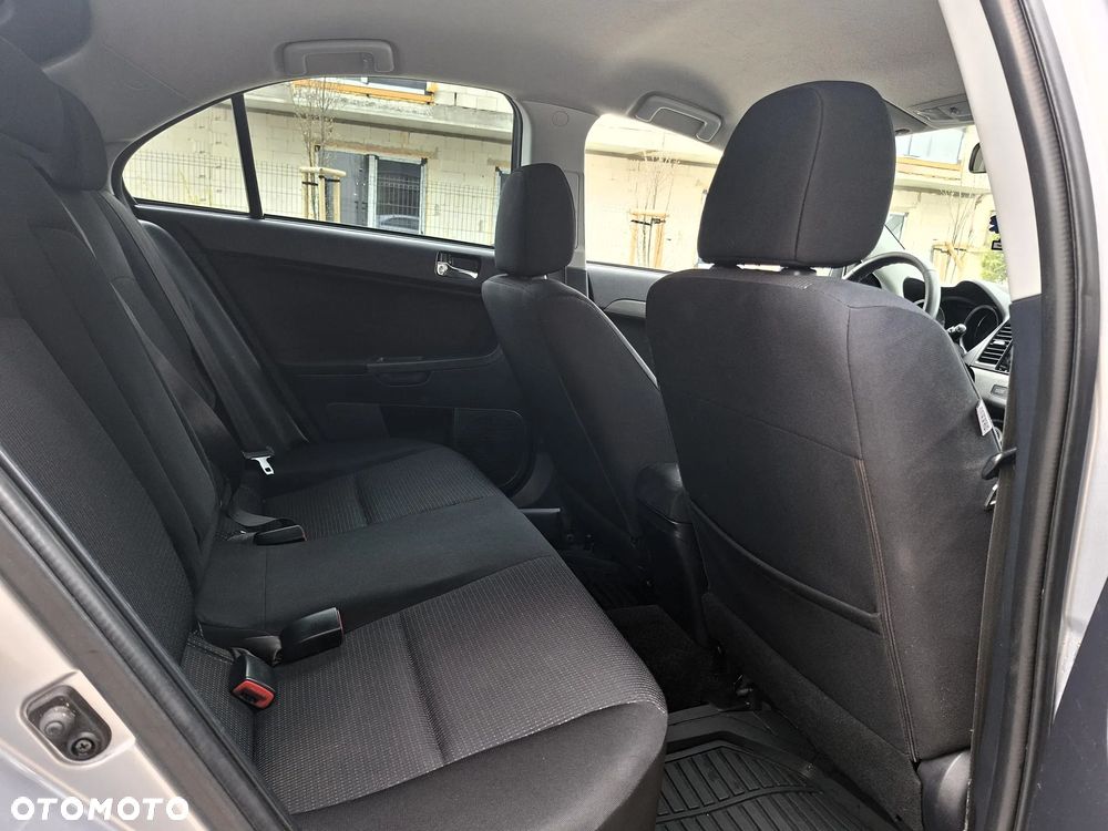 Mitsubishi Lancer 1.8 Instyle NAVI LPG - 6