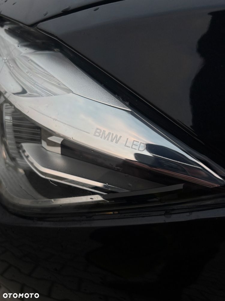 BMW Seria 3 330i Sport Line - 3