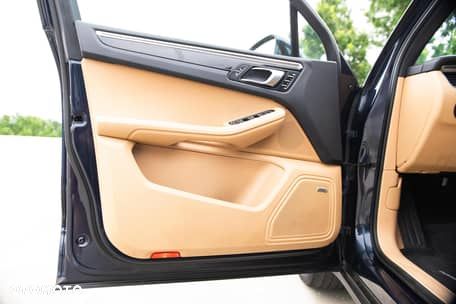 Porsche Macan - 29