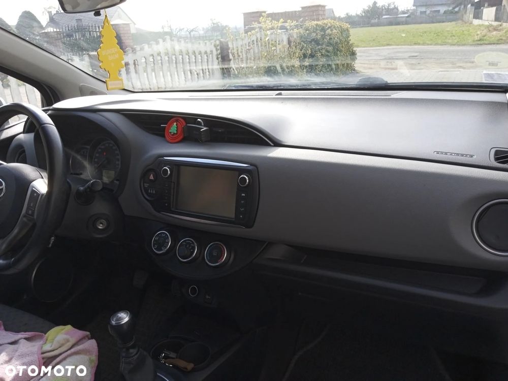 Toyota Yaris - 5
