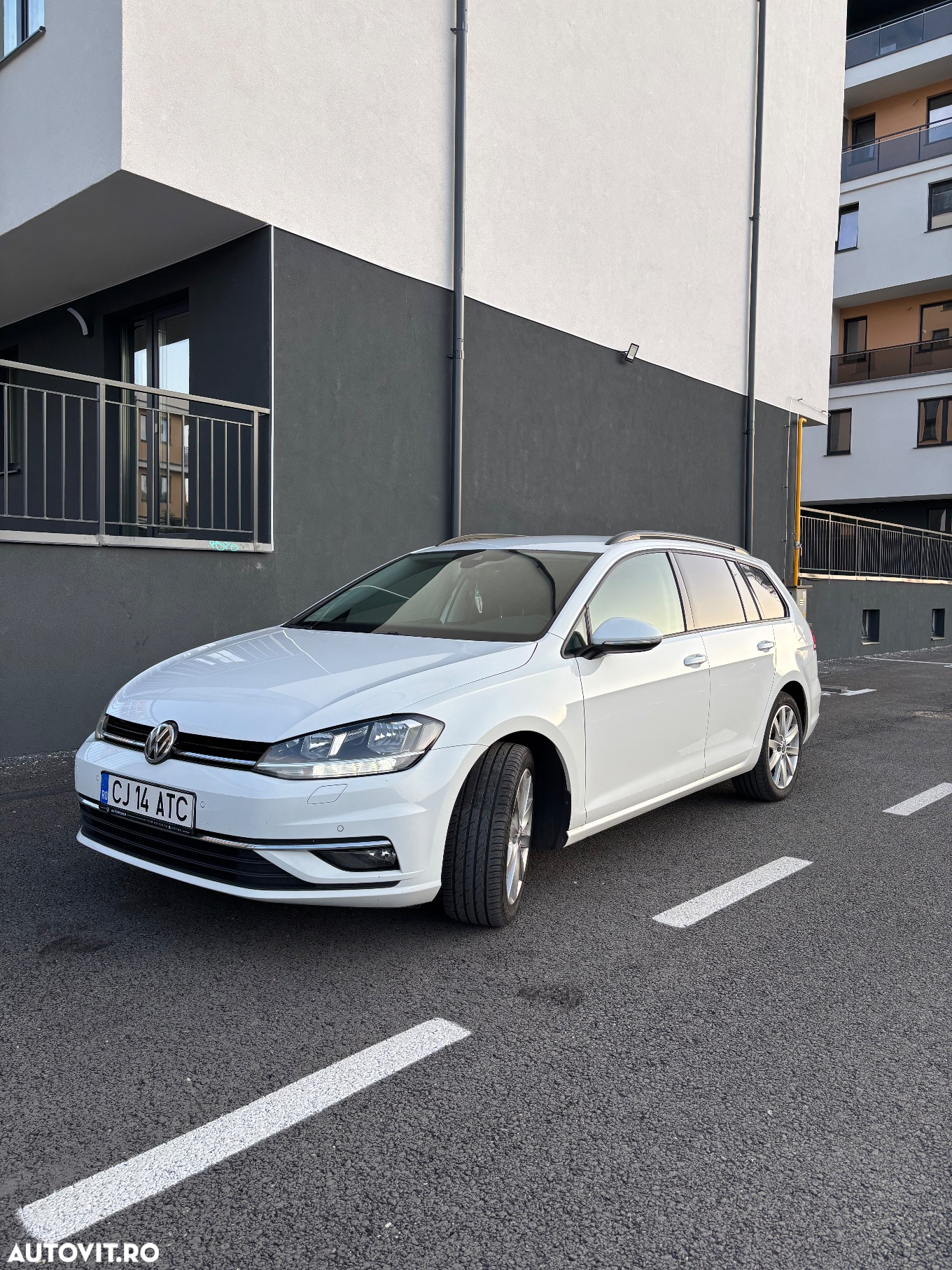 Volkswagen Golf 2.0 TDI DSG Highline - 7