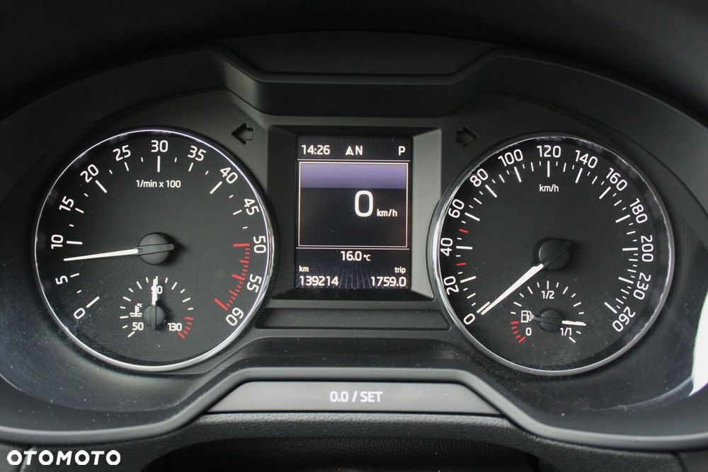 Skoda Octavia 2.0 TDI Style DSG - 18
