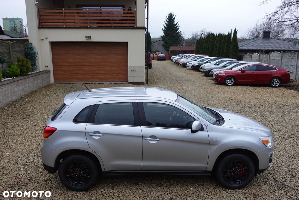 Mitsubishi ASX - 5