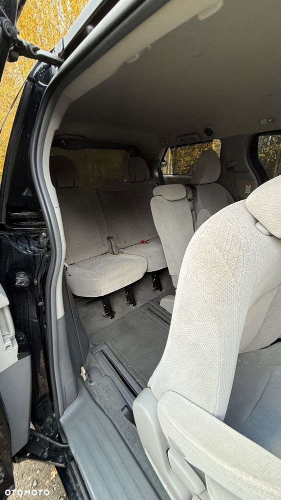 Toyota Sienna 3.5 V6 - 21