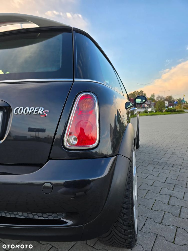 MINI Cooper S Standard - 23