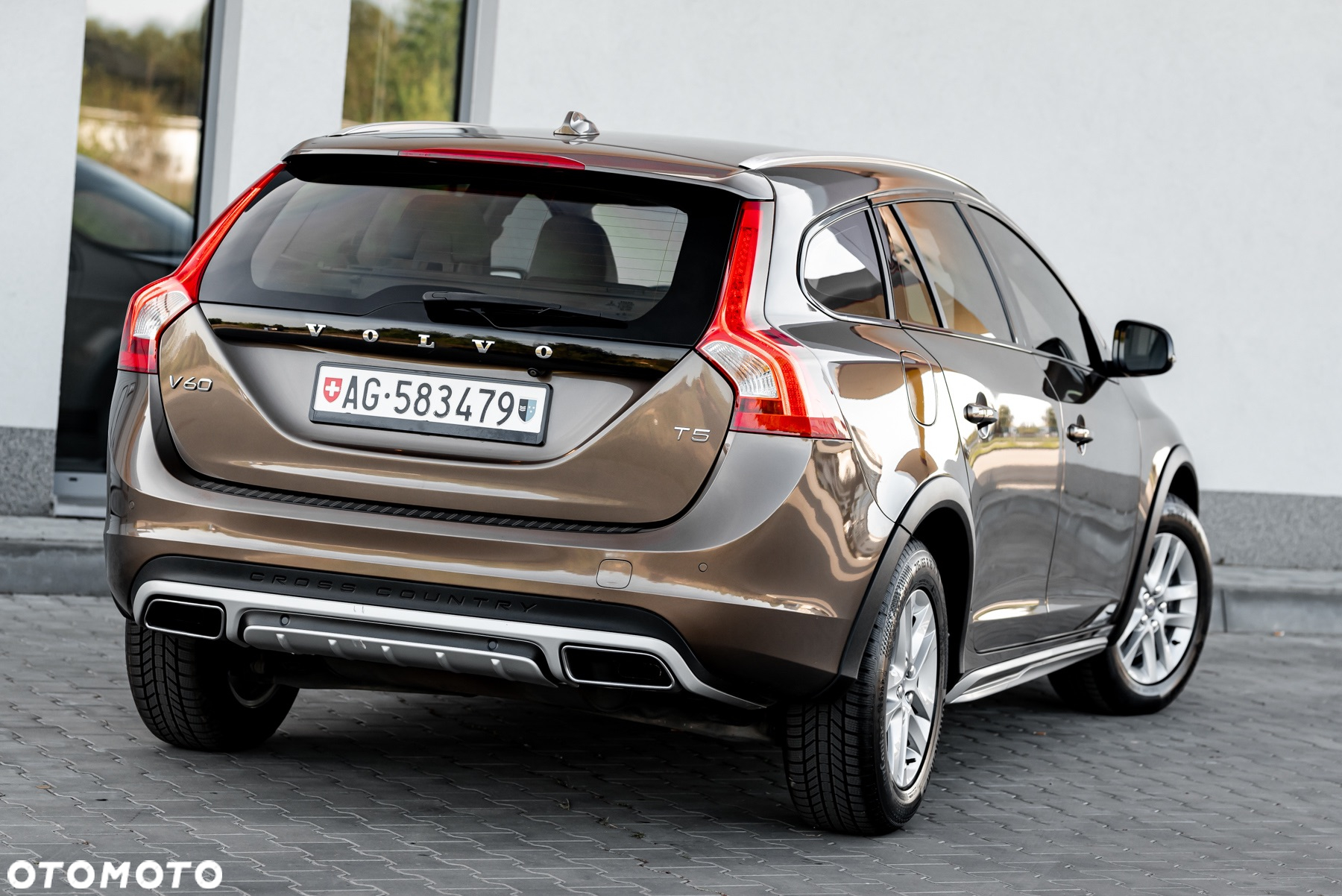 Volvo V60 Cross Country T5 Geartronic Summum - 16