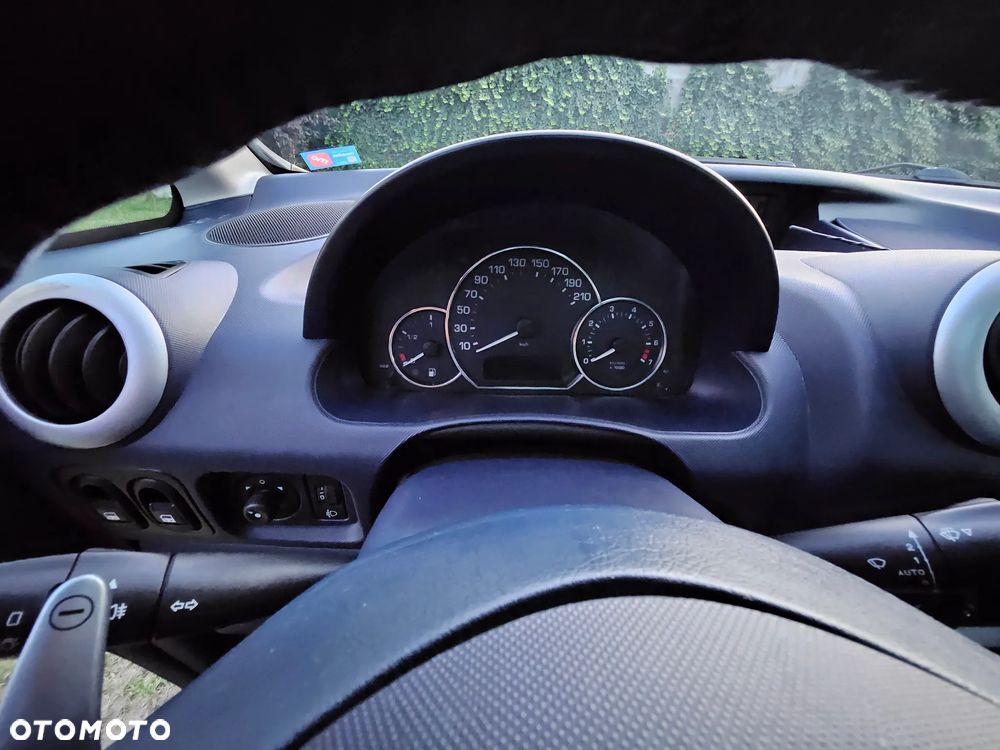 Peugeot 1007 1.4 Happy 2-Tronic - 11