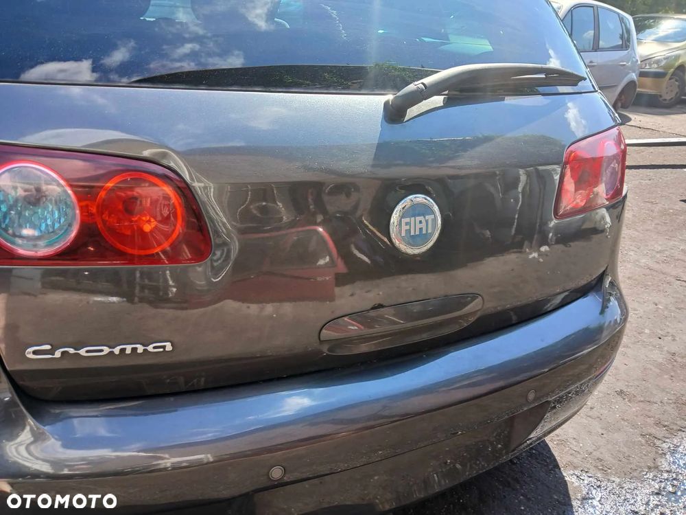 Fiat Croma Kombi Klapa bagażnika WGNIOTKA - 6