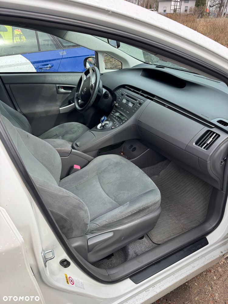 Toyota Prius - 6