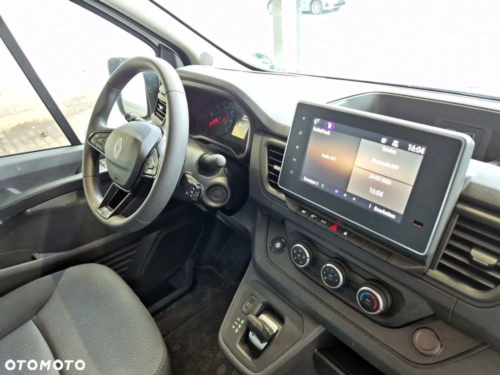 Renault Trafic - 13