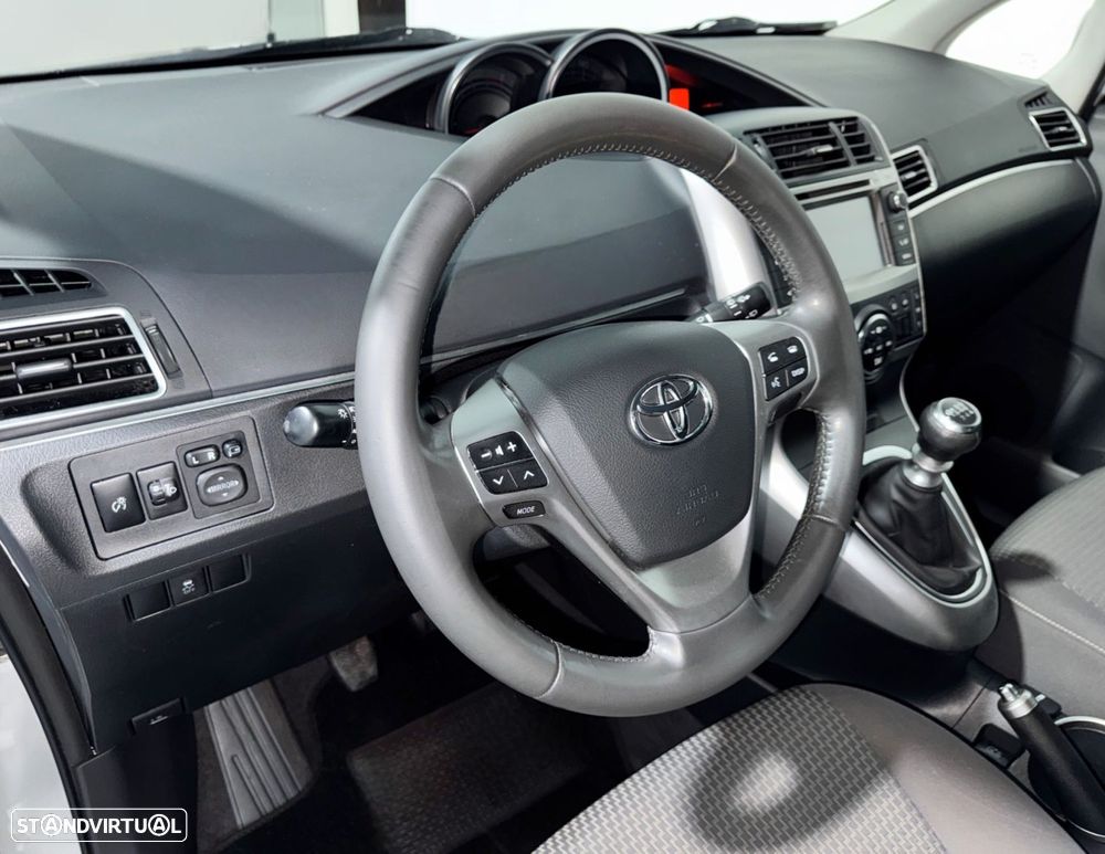 Toyota Verso 1.6 D-4D Comfort - 6