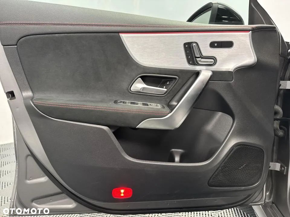 Mercedes-Benz CLA AMG 35 4-Matic 7G-DCT - 10
