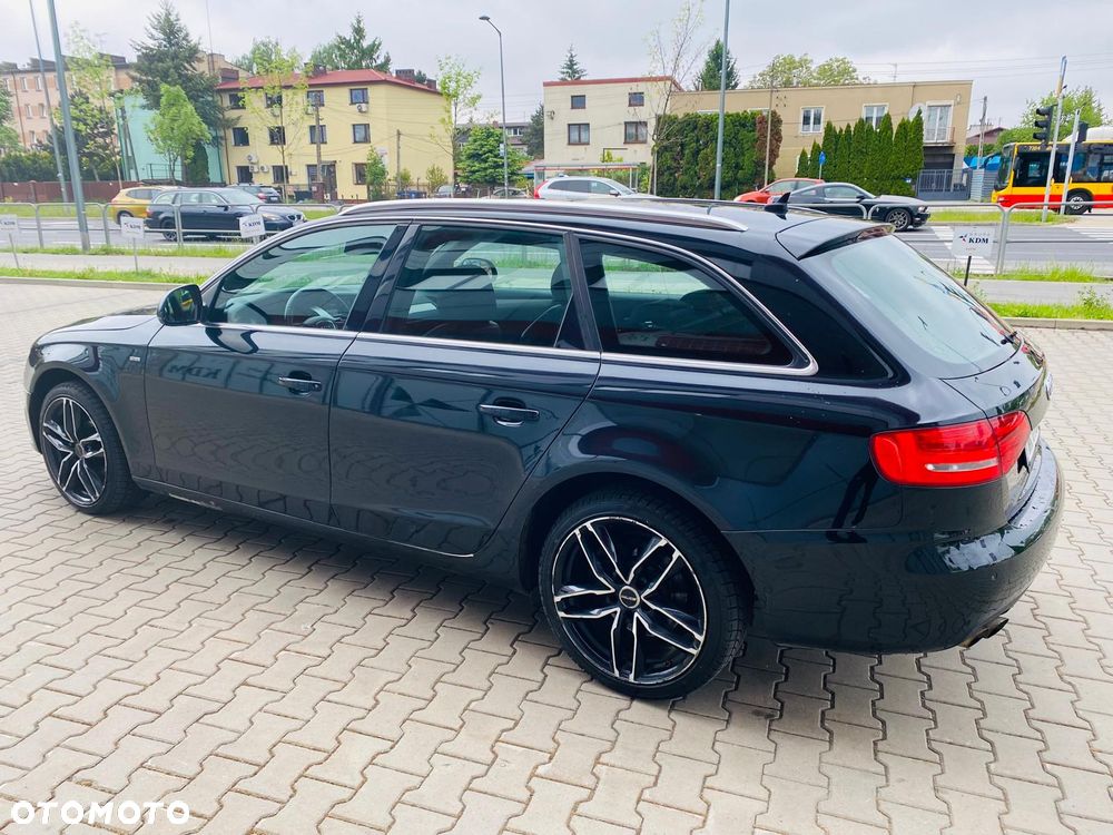 Audi A4 Avant - 4