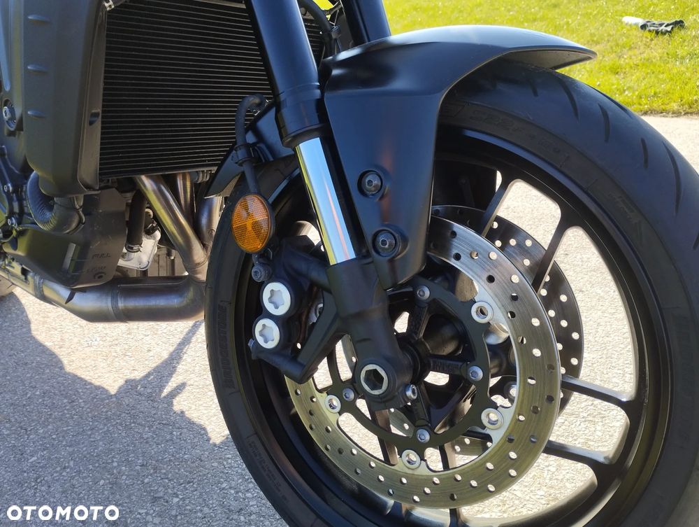 Yamaha MT - 3