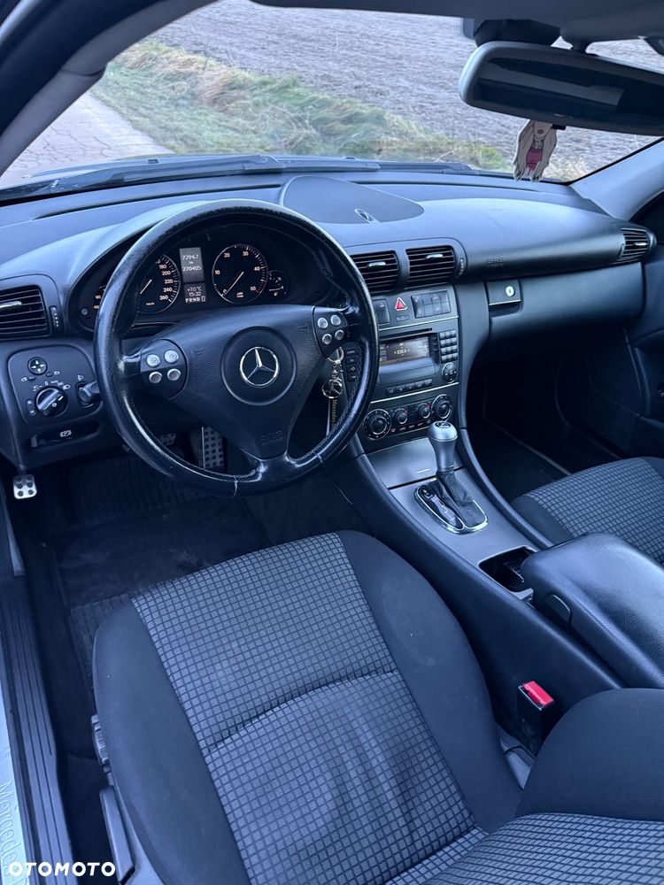 Mercedes-Benz Klasa C 220 CDI Automatik Sport Edition - 11