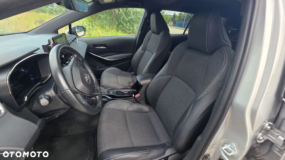 Toyota Corolla - 11