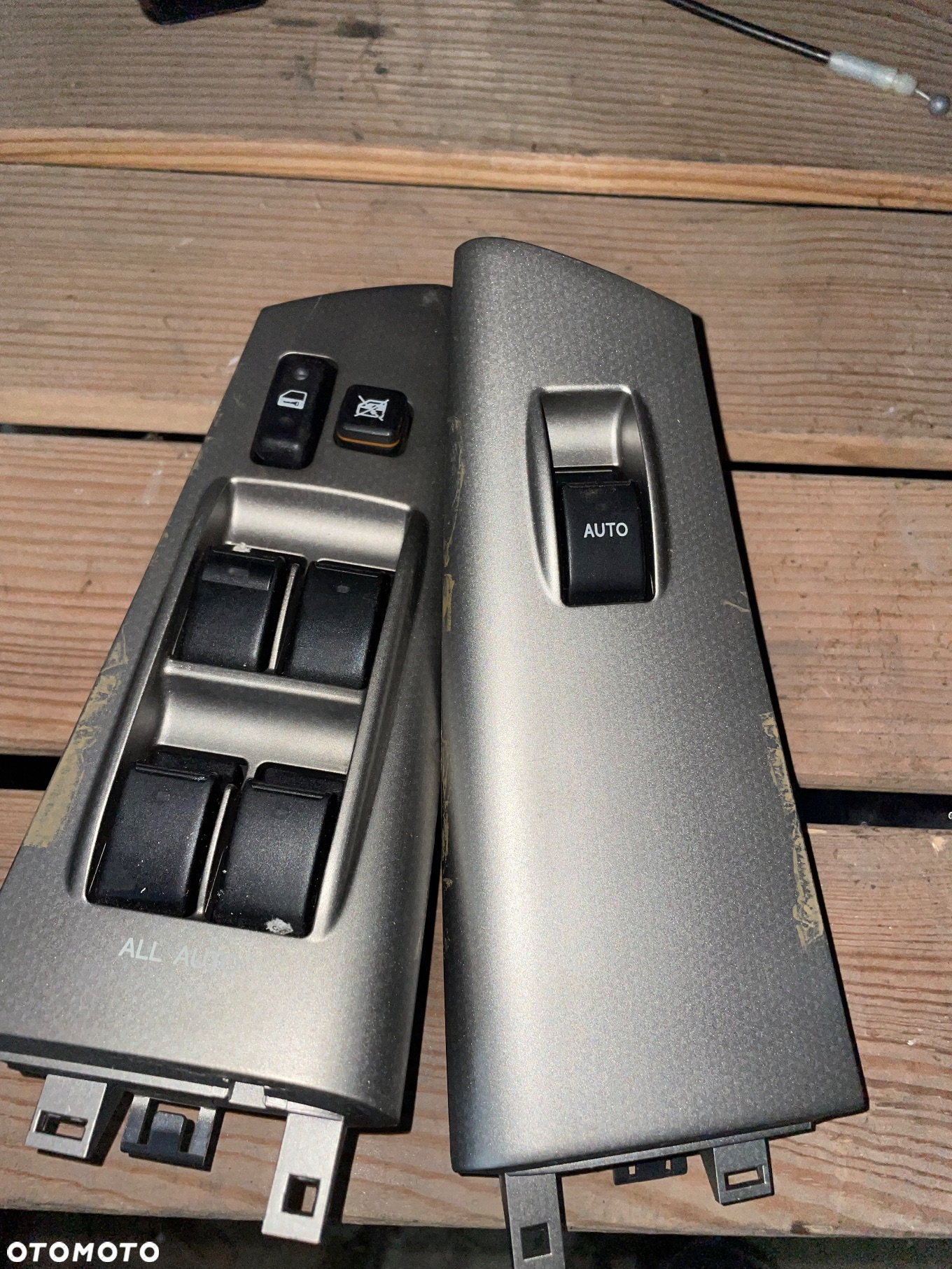 PANEL STEROWANIA SZYBAMI LEWY PRZÓD TOYOTA COROLLA E12 2001-2009 - 2