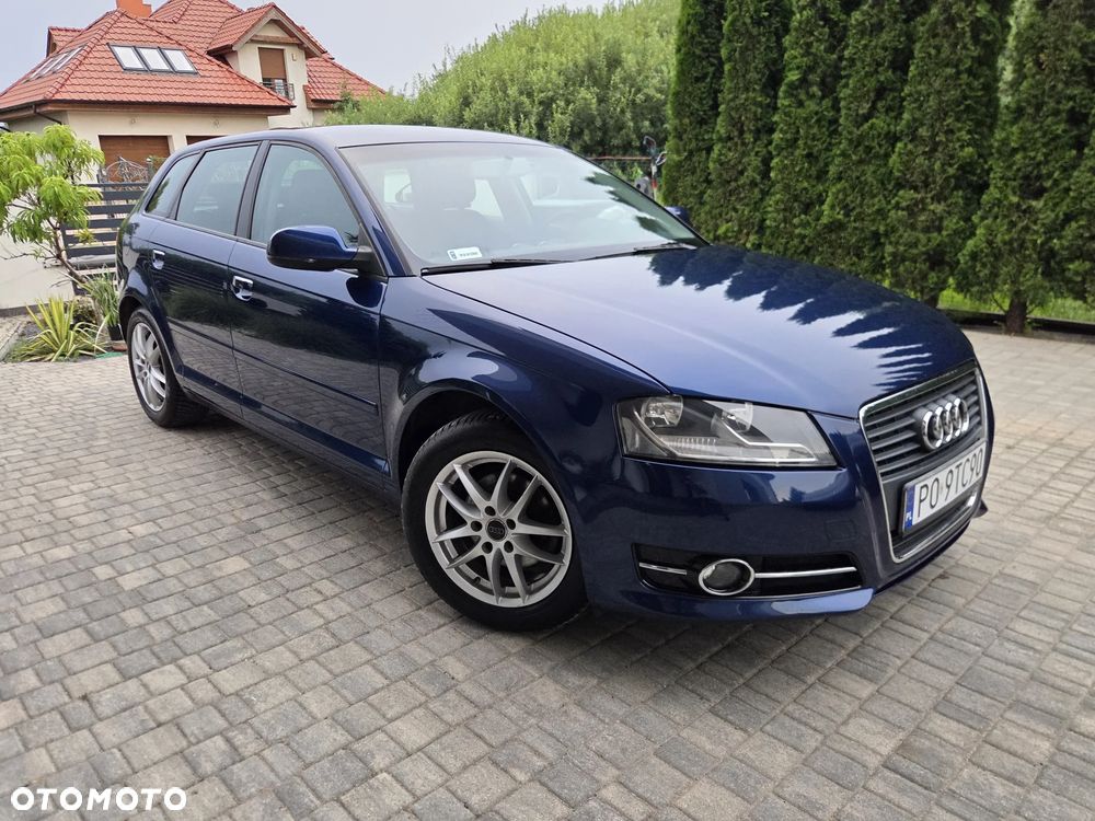Audi A3 Sportback - 2