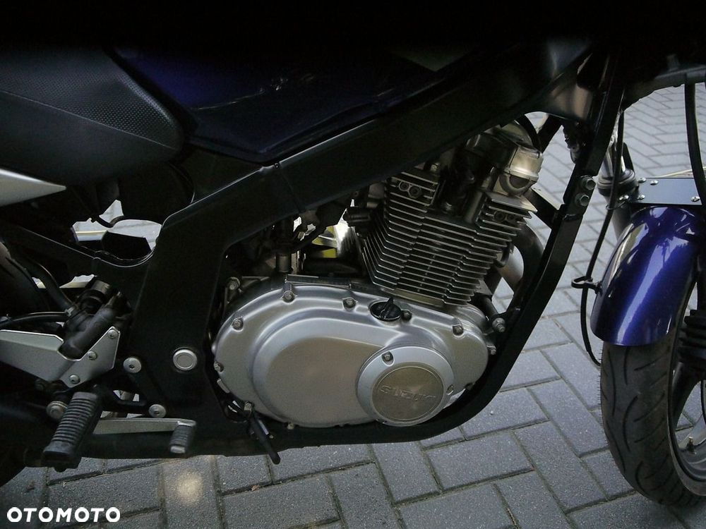 Suzuki GS - 9