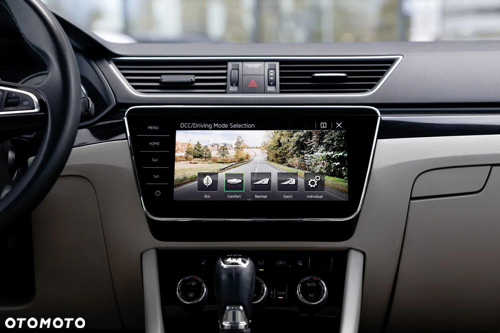 Skoda Superb 2.0 TDI 4x4 L&K DSG - 23